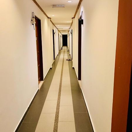 D Lima Beach Inn Pantai Cenang  Exterior foto